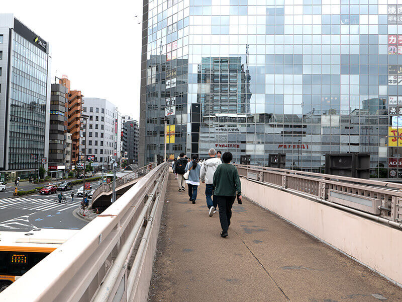 オアシス駅前店へのアクセス3